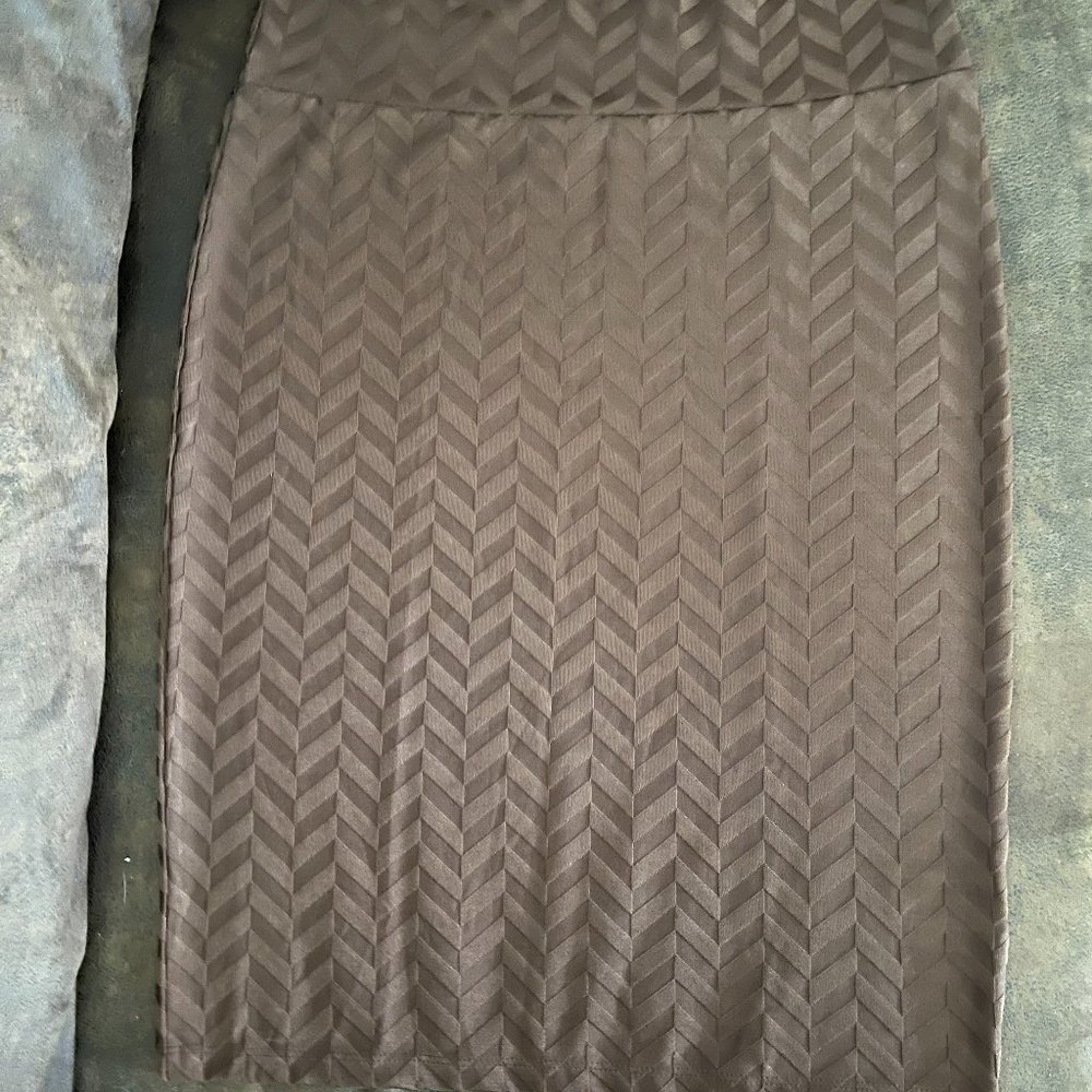 LuLaRoe Pencil Skirt (L)- No. 104